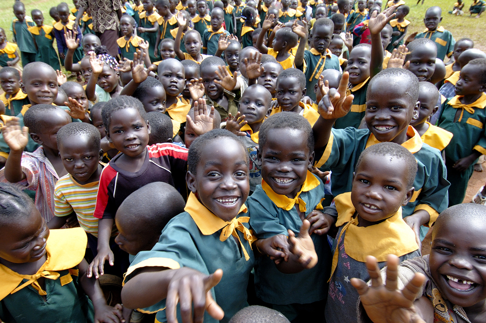 0-School-Children-in-Lacor-Uganda-happy-to-be-in-a-photo.-Thomas-Omondi